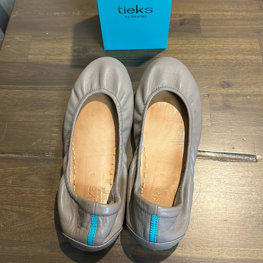 Tieks By Gavrielli Flats - Taupe, size 9